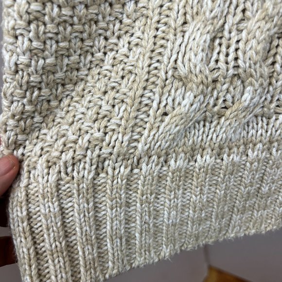 Cabela’s Chunky Cable Knit Cowl Neck Sweater Size L Outdoor Camping Hiking - Picture 6 of 10